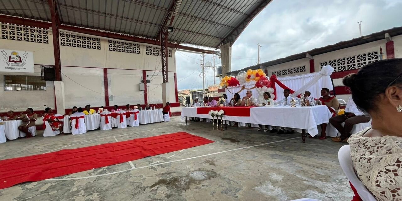 Sesion solemne e conmemoración por los 61 años de la institución.