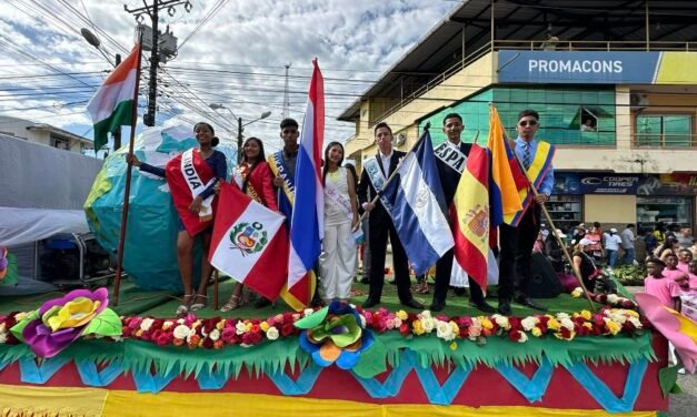 Pregón de fiesta del Cantón San Lorenzo.